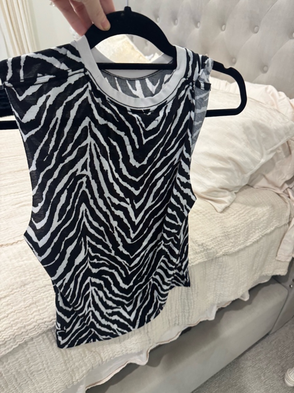 ZYIA Black & White Zebra Print Sleeveless Tank Top